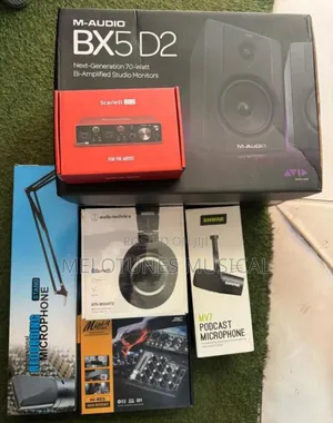 Studio Monitor,Sound Card,Mv7,Headphone,Stand Mini 4 Mixer Bundle