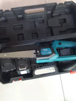 Basoh Chainsaw 8" With Two Batteries and Charger