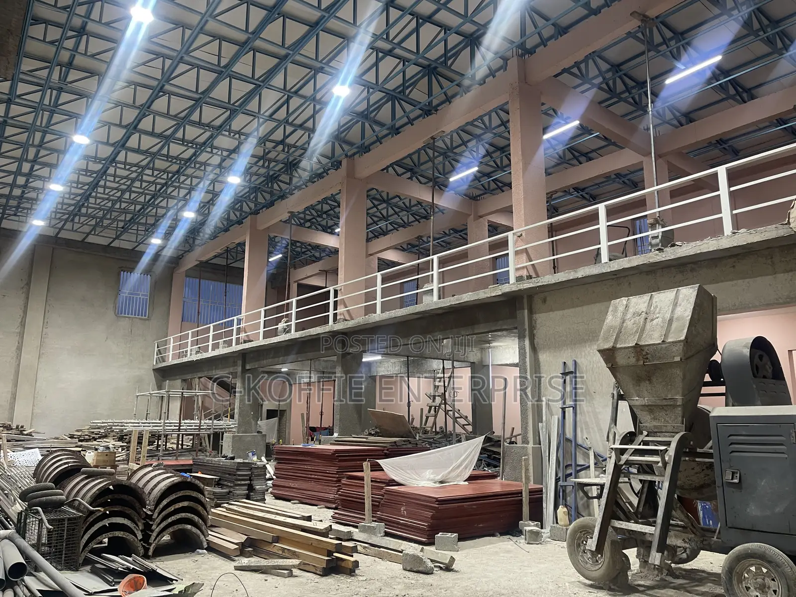 900 Newly Built Warehouse at Tesano for Rent