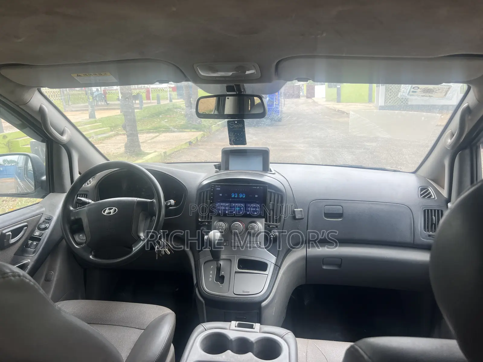 Hyundai Starex 2012 Silver