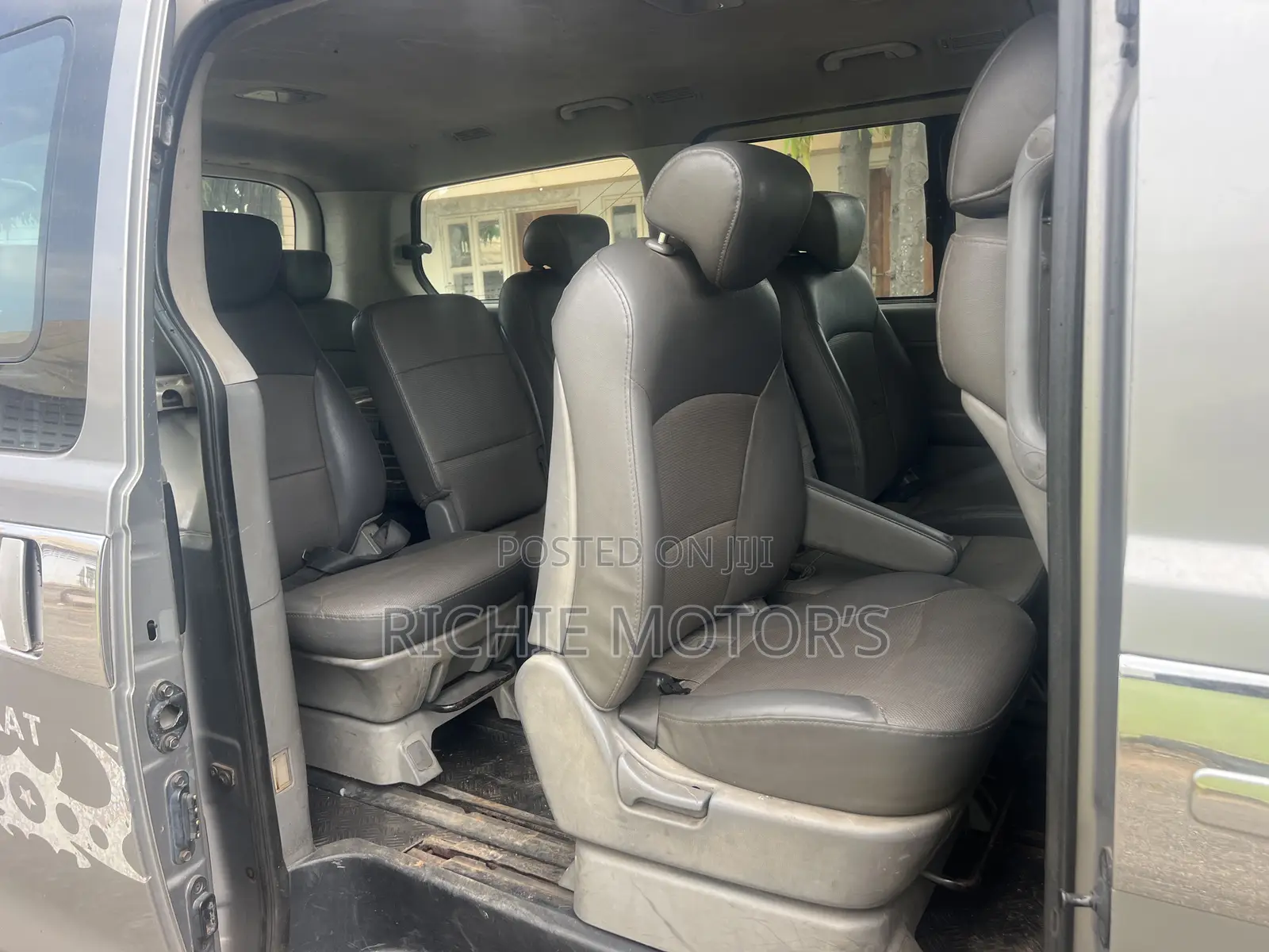 Hyundai Starex 2012 Silver