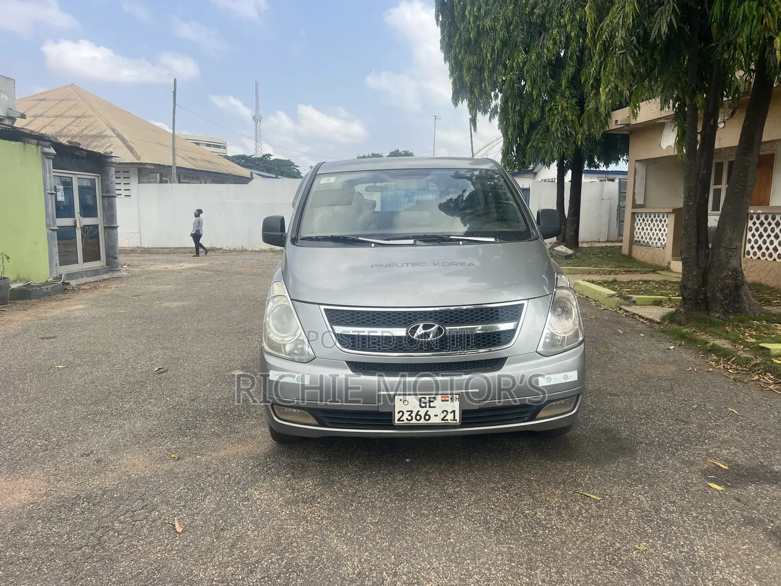 Hyundai Starex 2012 Silver