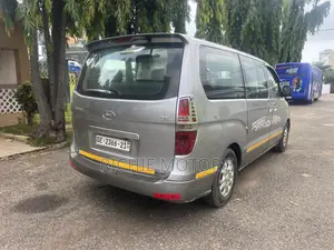Hyundai Starex 2012 Silver