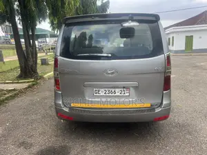 Hyundai Starex 2012 Silver