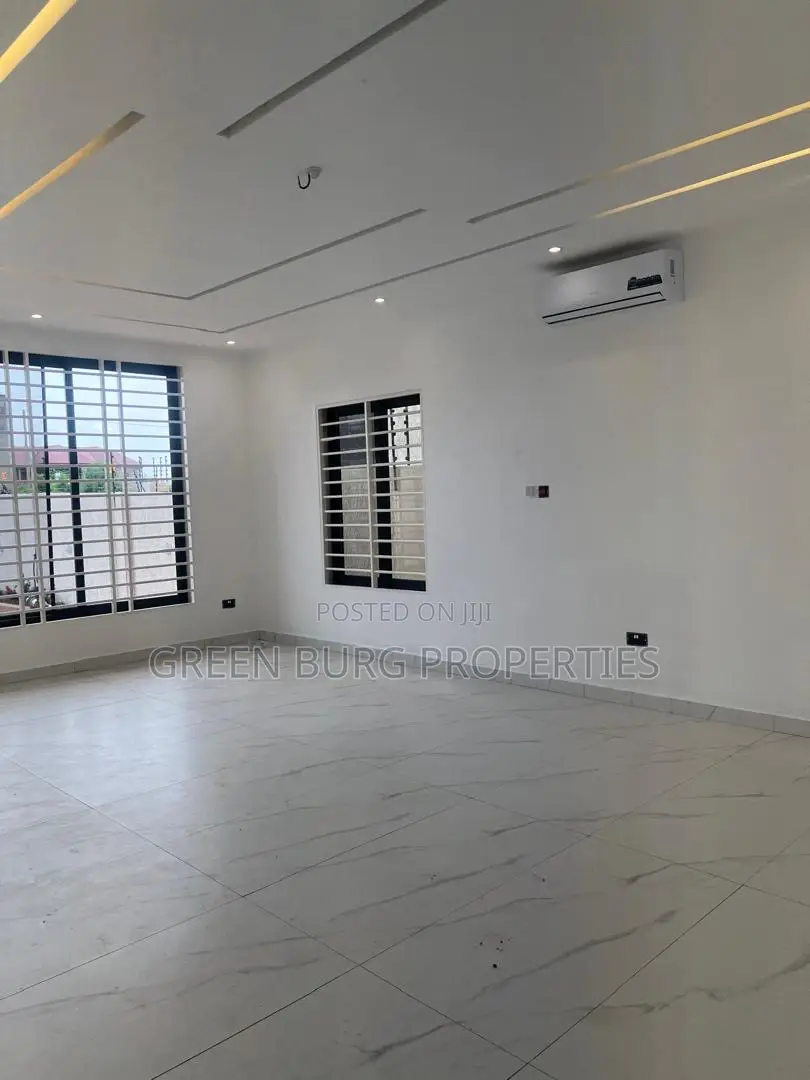 4bdrm House in Green, East Legon for sale