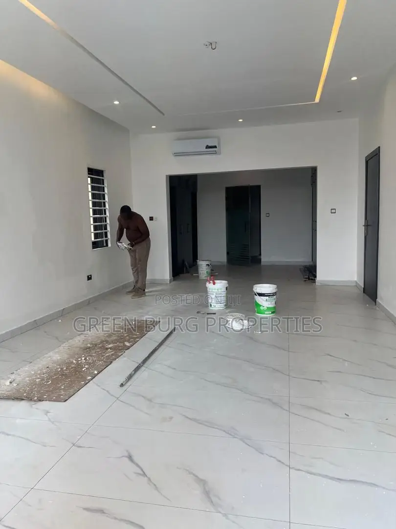 4bdrm House in Green, East Legon for sale