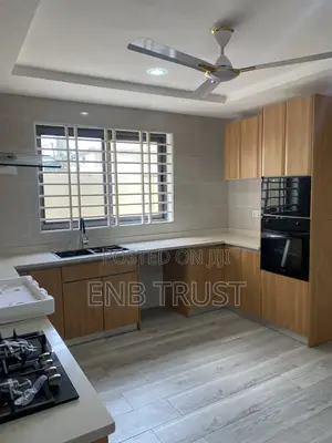 4bdrm House in Achimota, Mile 7 for sale