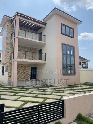 4bdrm House in Achimota, Mile 7 for sale