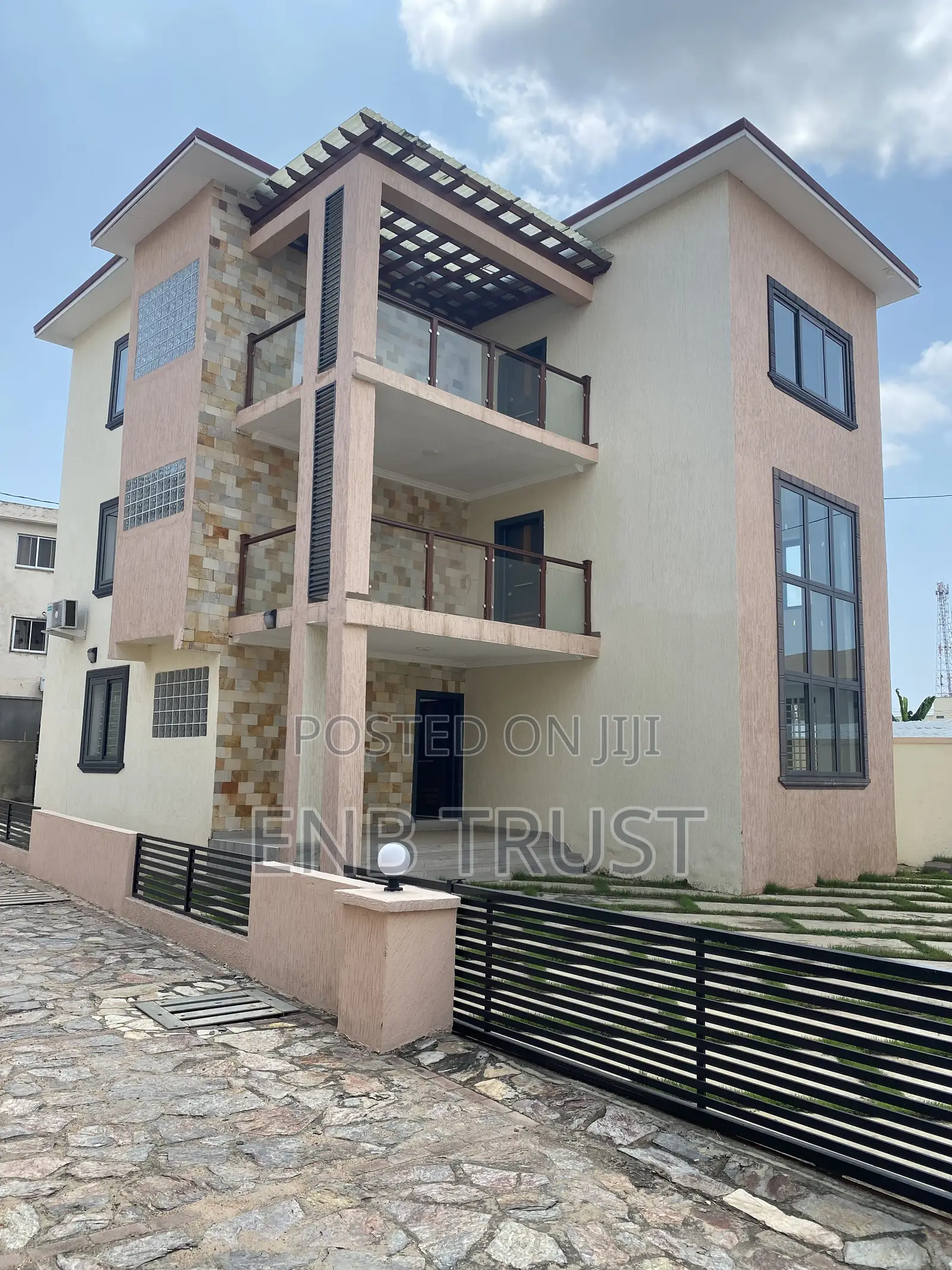 4bdrm House in Achimota, Mile 7 for sale