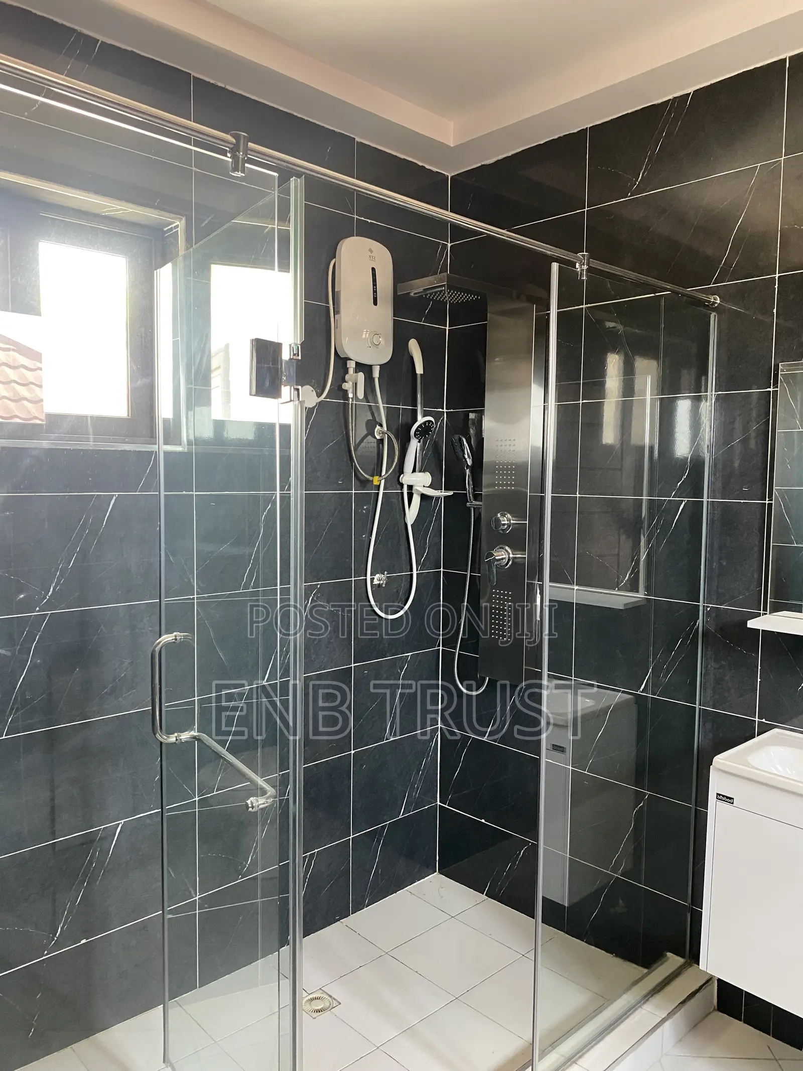 4bdrm House in Achimota, Mile 7 for sale