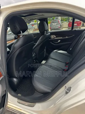 Mercedes-Benz E300 4Matic AWD Sedan (2.0L 4cyl 9A) 2017 White