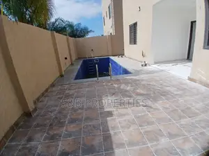 4bdrm House in Ashomang Estate for sale