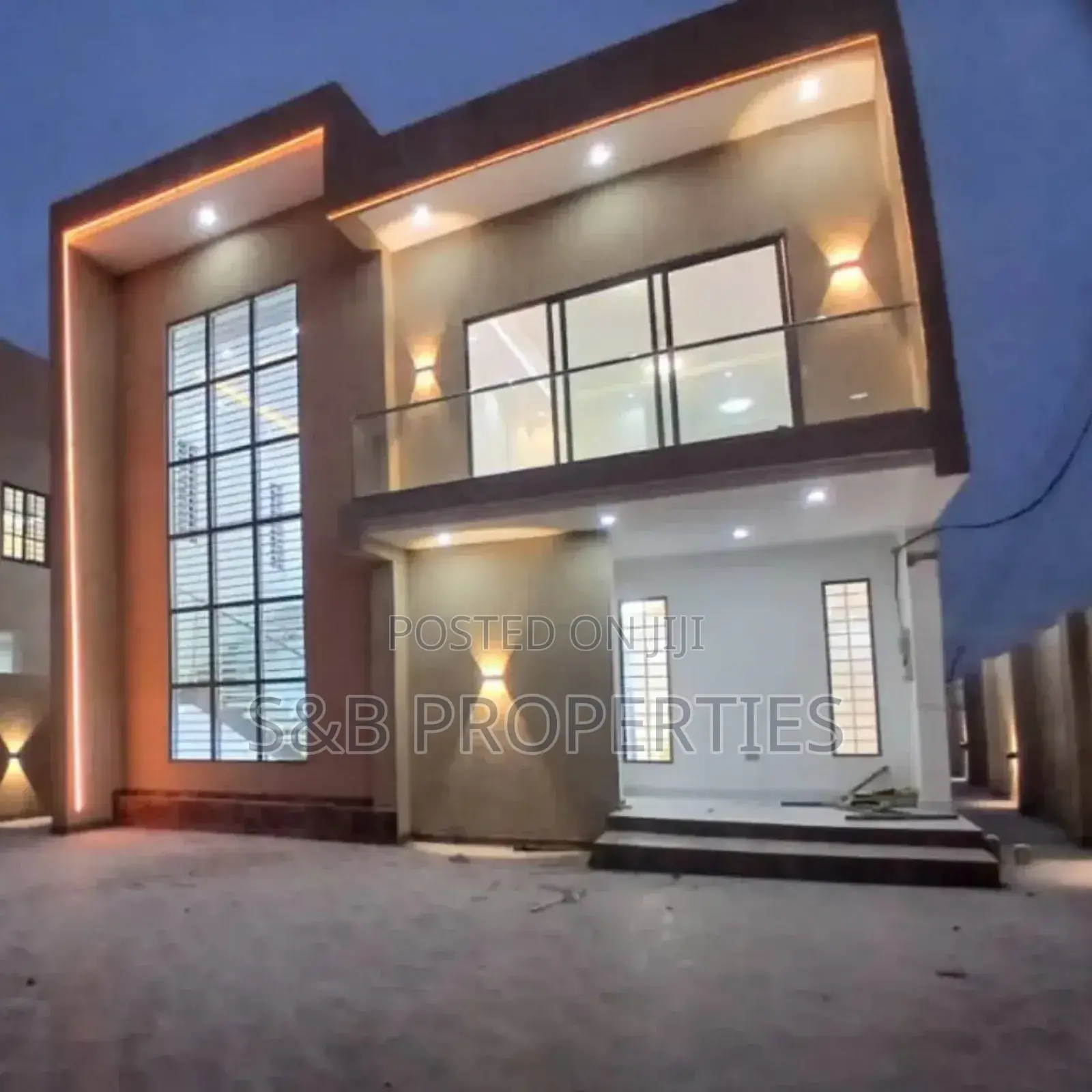 4bdrm House in Ashomang Estate for sale