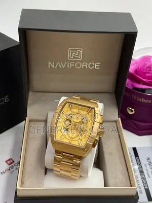 Naviforce Gold Tone Men's Quartz Watch.