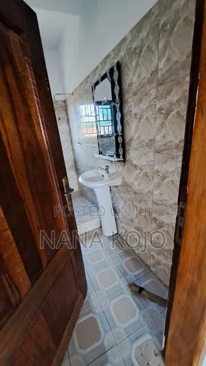 2bdrm Apartment in Gyinyase Tech 1Year, Kumasi Metropolitan for rent