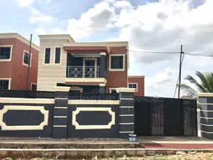 6bdrm Apartment in Ga West Municipal for sale