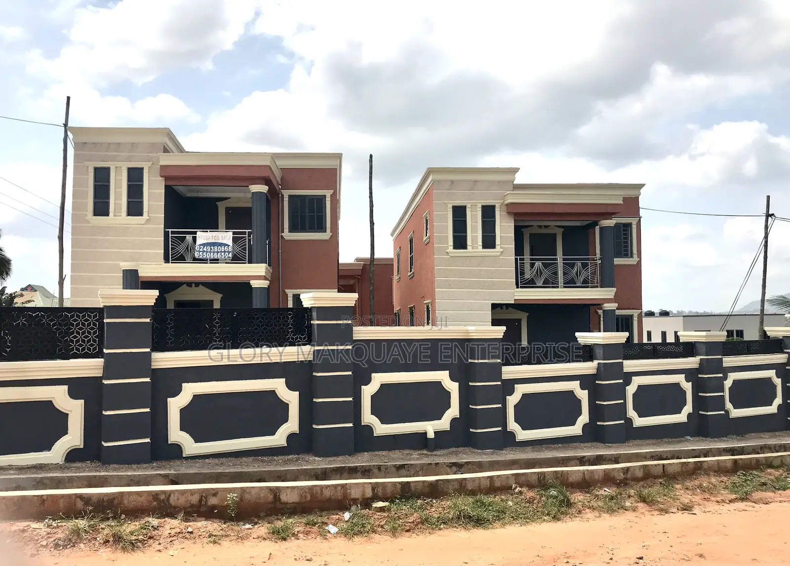 6bdrm Apartment in Ga West Municipal for sale