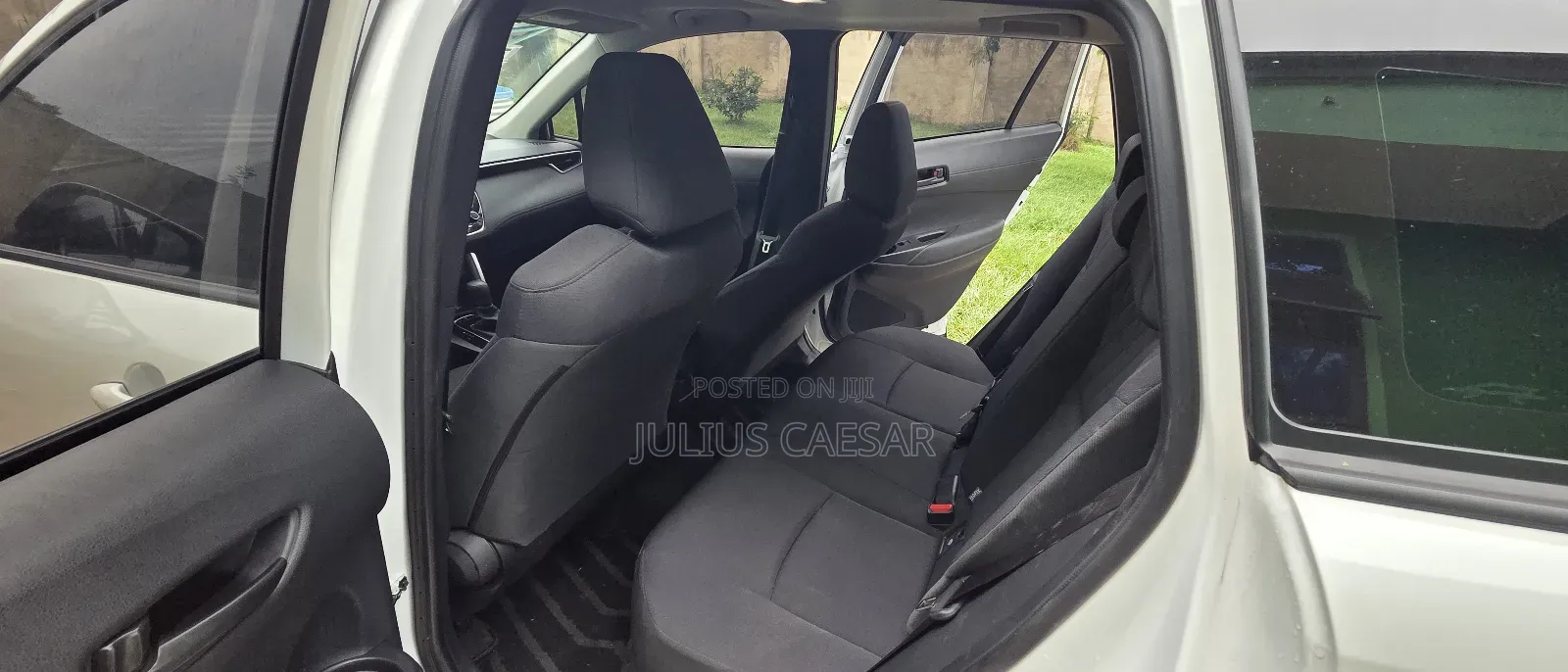 Toyota Corolla Cross XLE 2023 White