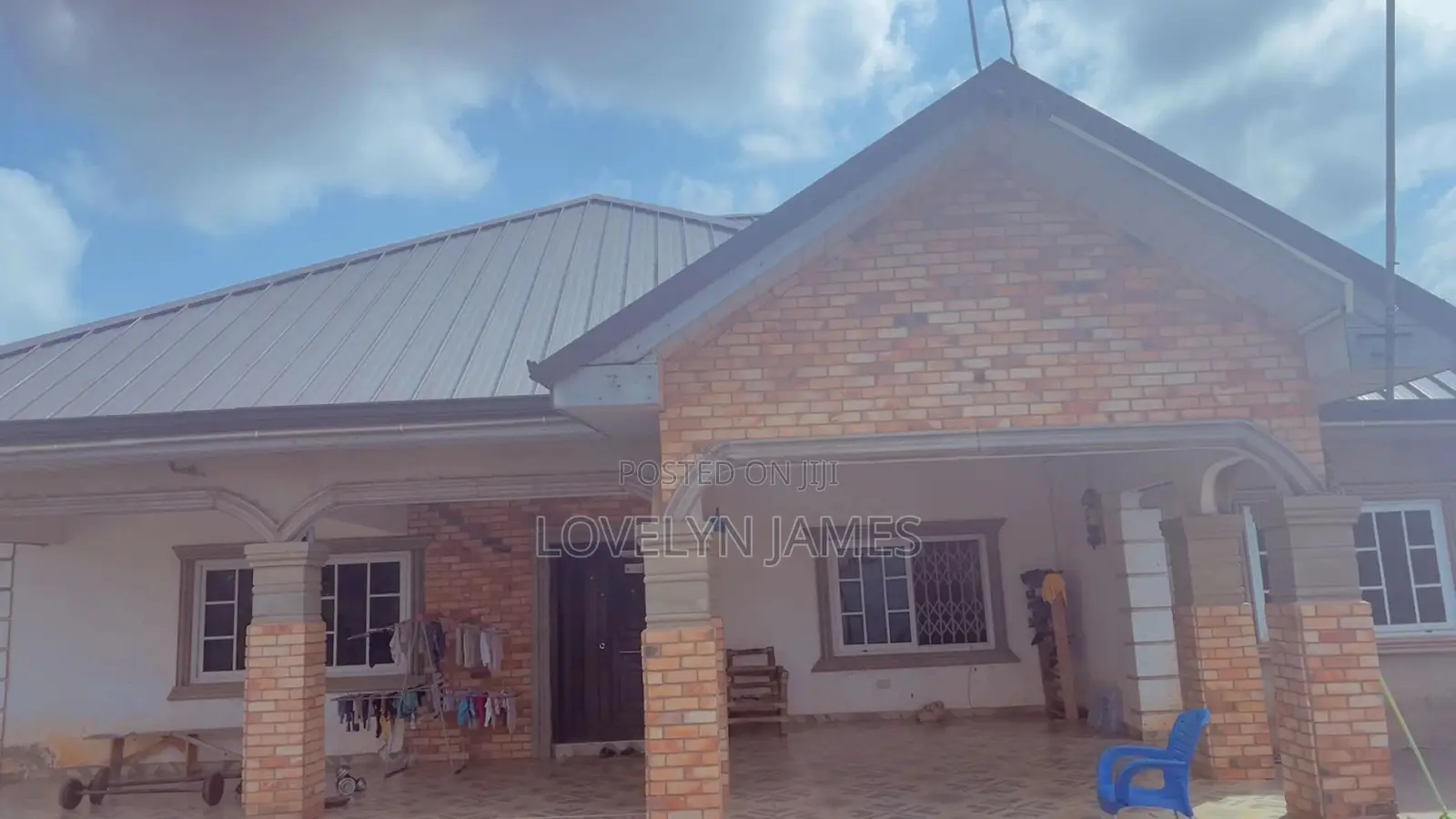 Furnished 4bdrm Bungalow in Adenta New Legon for rent