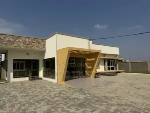 4bdrm House in Tema Community 24 for rent