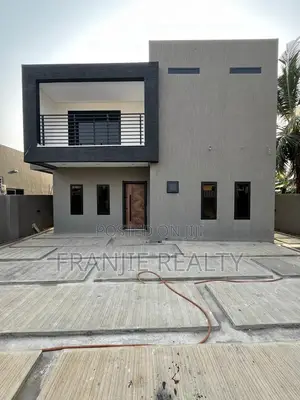 3bdrm House in Franjie Realty, Pokuase for sale