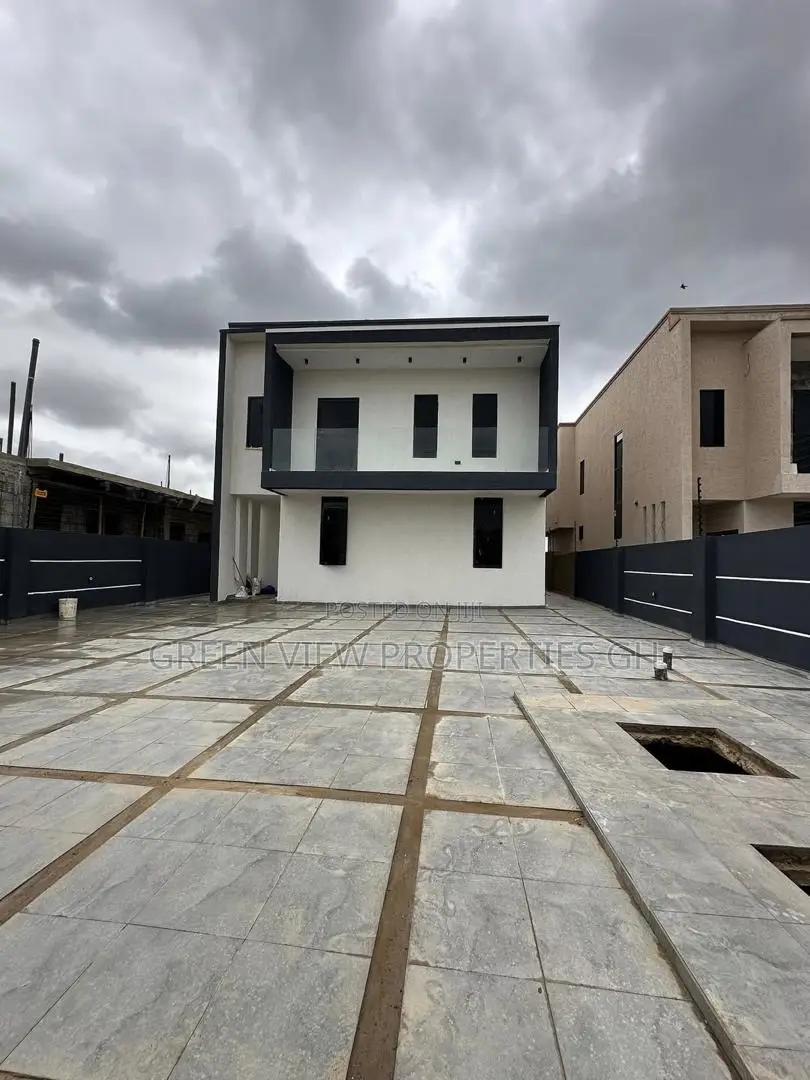 4bdrm Duplex in Adenta for sale