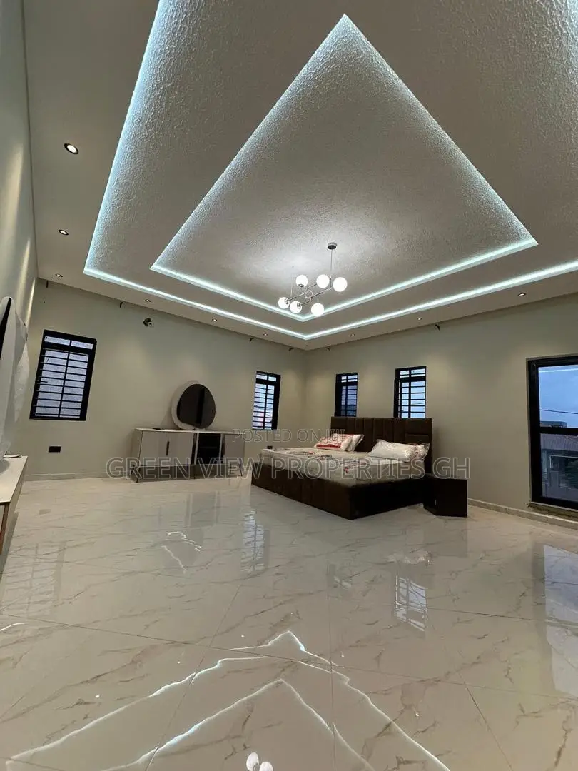 4bdrm Duplex in Adenta for sale