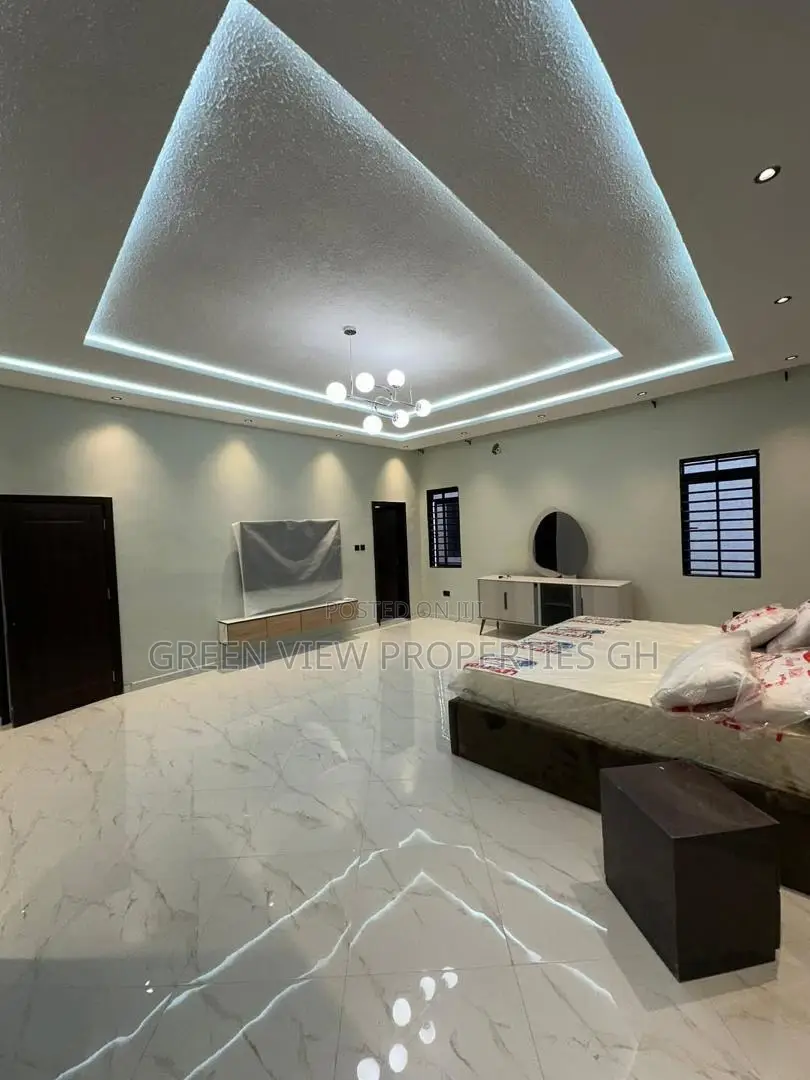 4bdrm Duplex in Adenta for sale