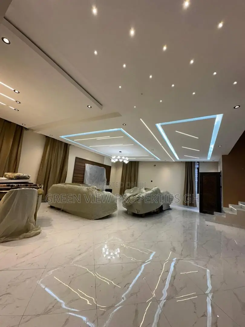 4bdrm Duplex in Adenta for sale
