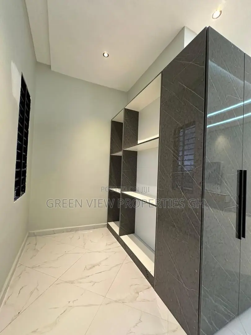 4bdrm Duplex in Adenta for sale