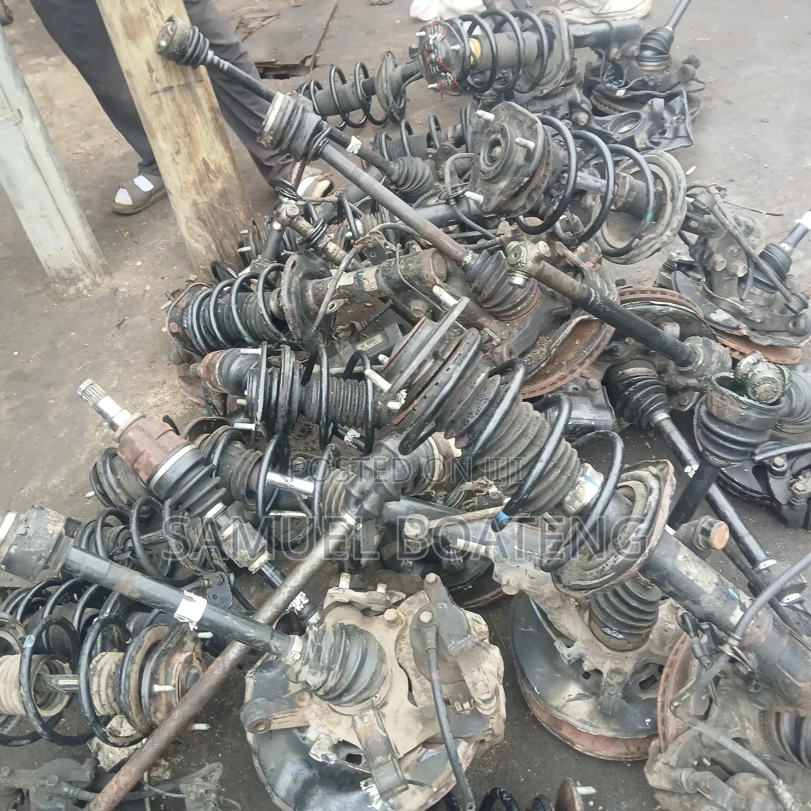 Toyota Corolla Front Shocks And Hub 2009-2017
