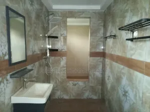 4bdrm House in Brother K Estate, Kumasi Metropolitan for sale