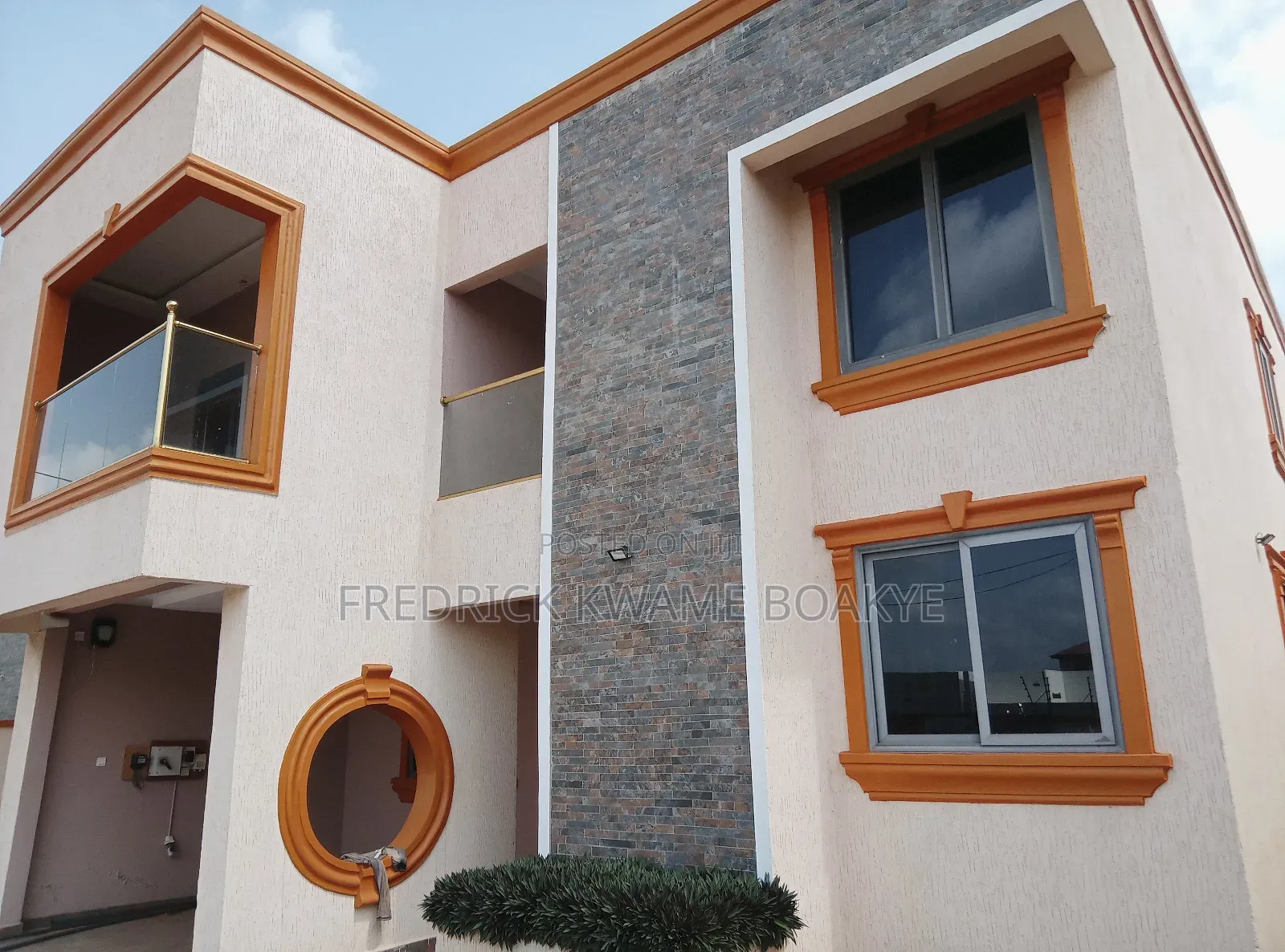 4bdrm House in Brother K Estate, Kumasi Metropolitan for sale