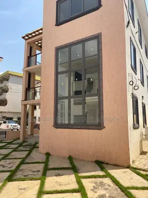 4bdrm Duplex in Achimota for rent