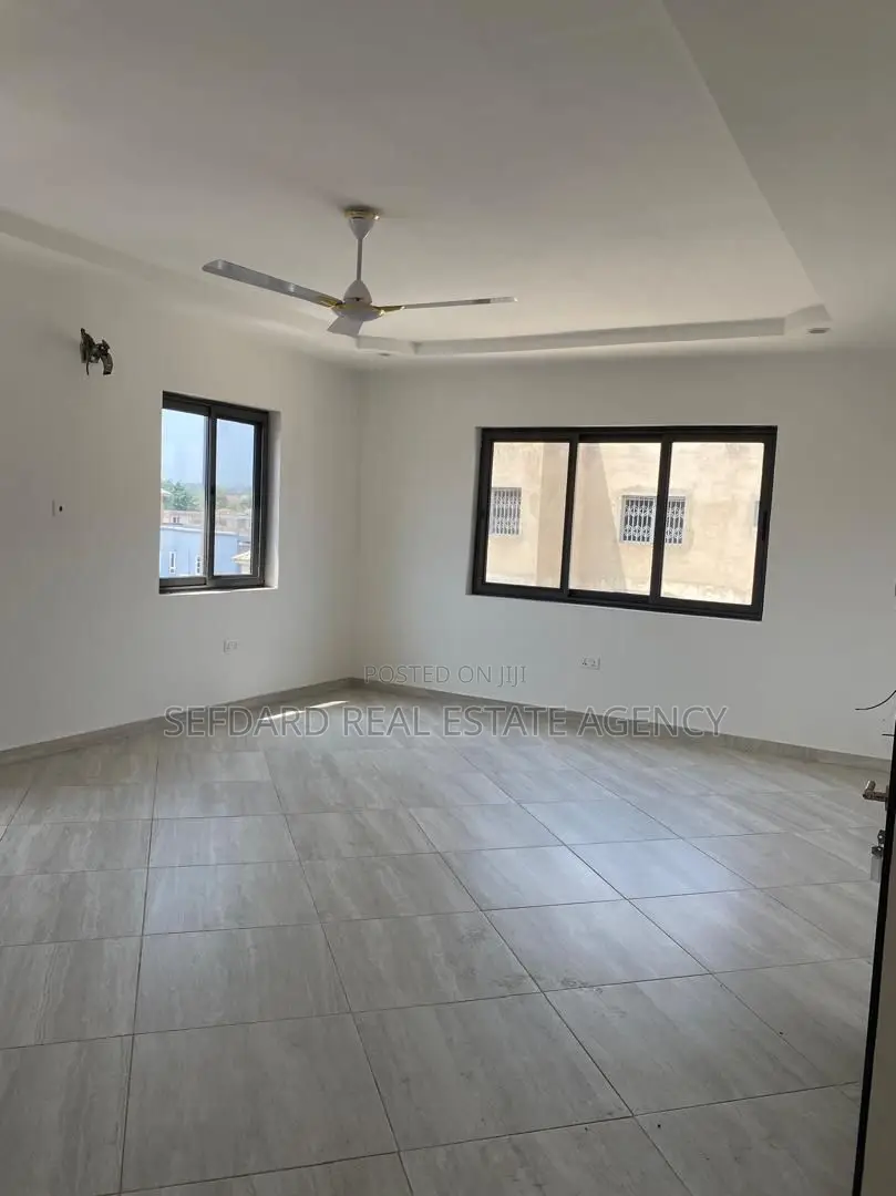 4bdrm Duplex in Achimota for rent
