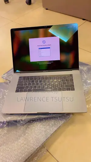 Laptop Apple MacBook Pro 2019 16GB Intel Core i9 SSD 512GB