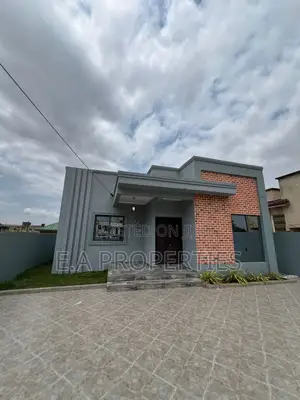 4bdrm House in E A Properties, Oyarifa Mall Area for sale