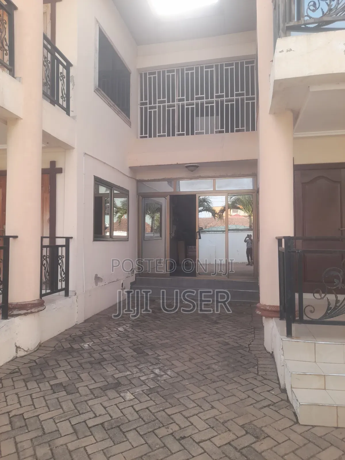 2bdrm Apartment in Batsona Spintex, Baatsona Total for rent