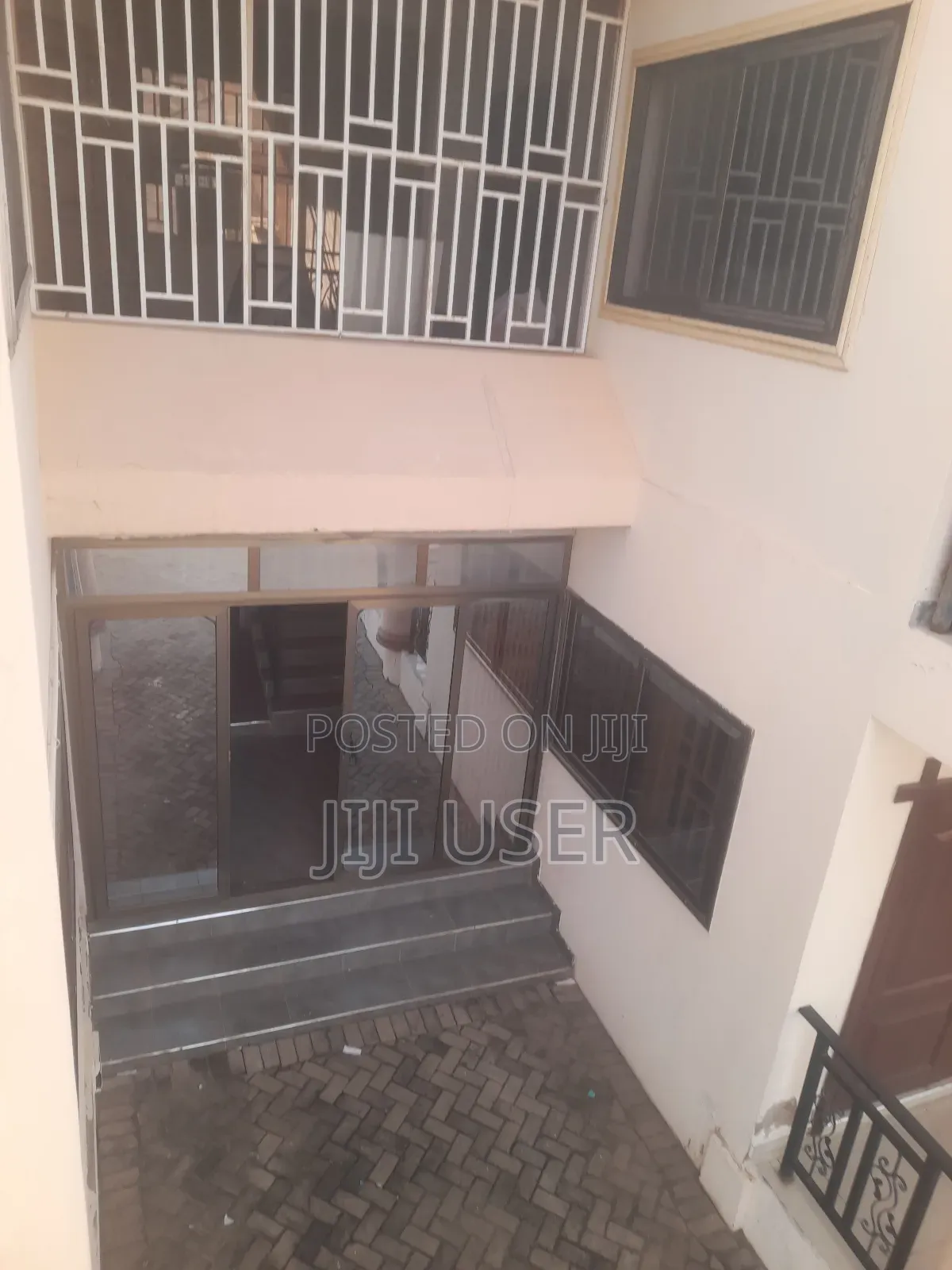 2bdrm Apartment in Batsona Spintex, Baatsona Total for rent