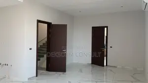 4bdrm House in East Legon for sale