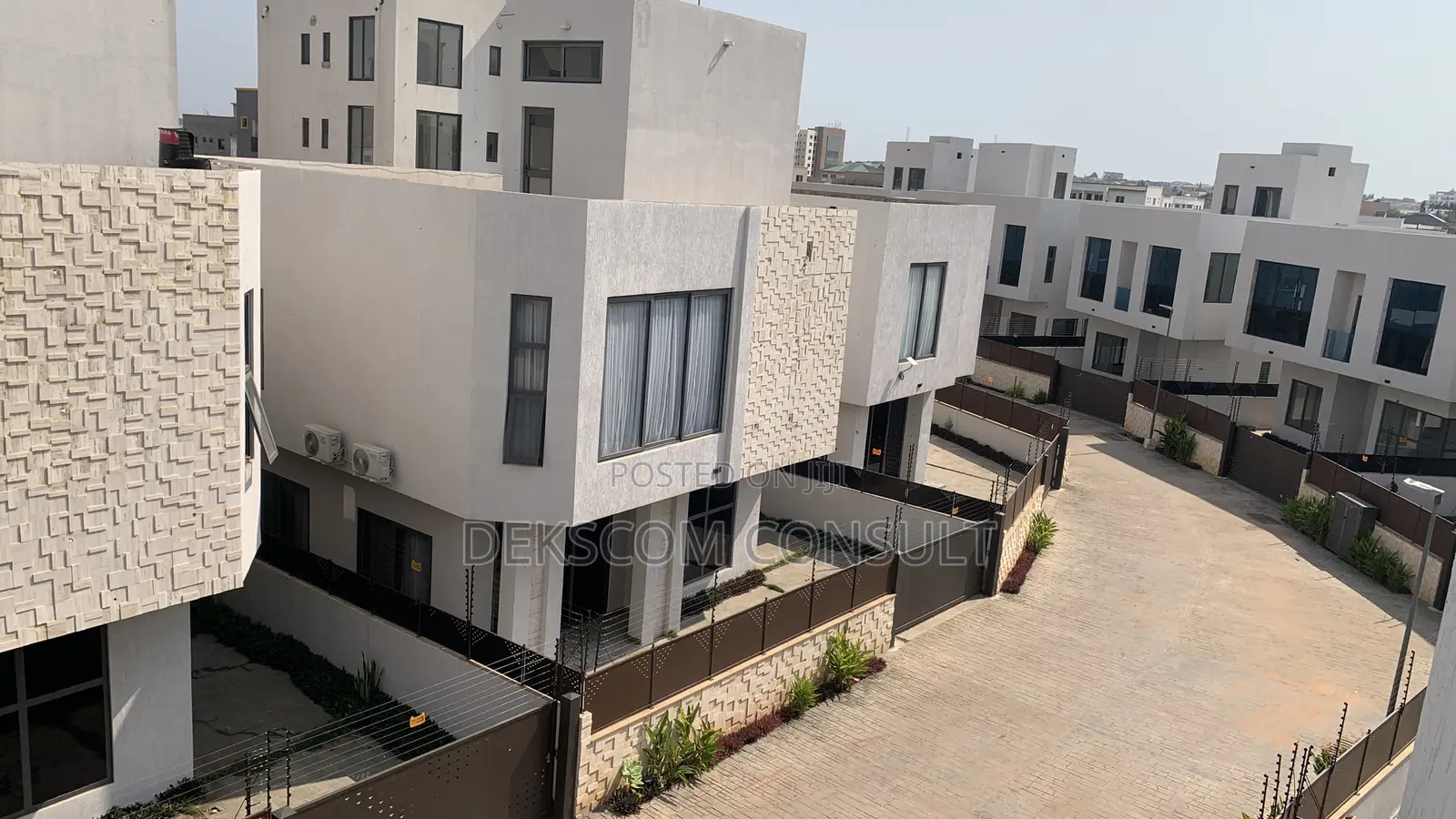4bdrm House in East Legon for sale