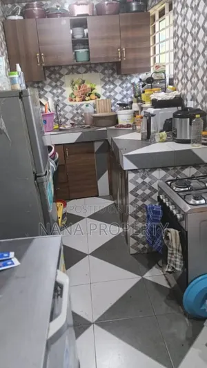 2bdrm House in Oyibi for sale