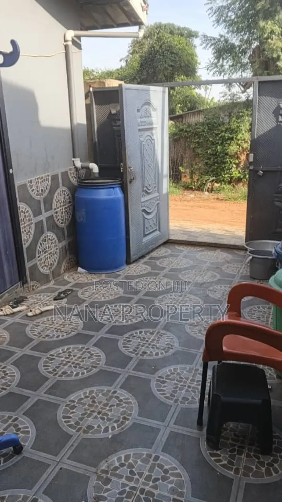 2bdrm House in Oyibi for sale