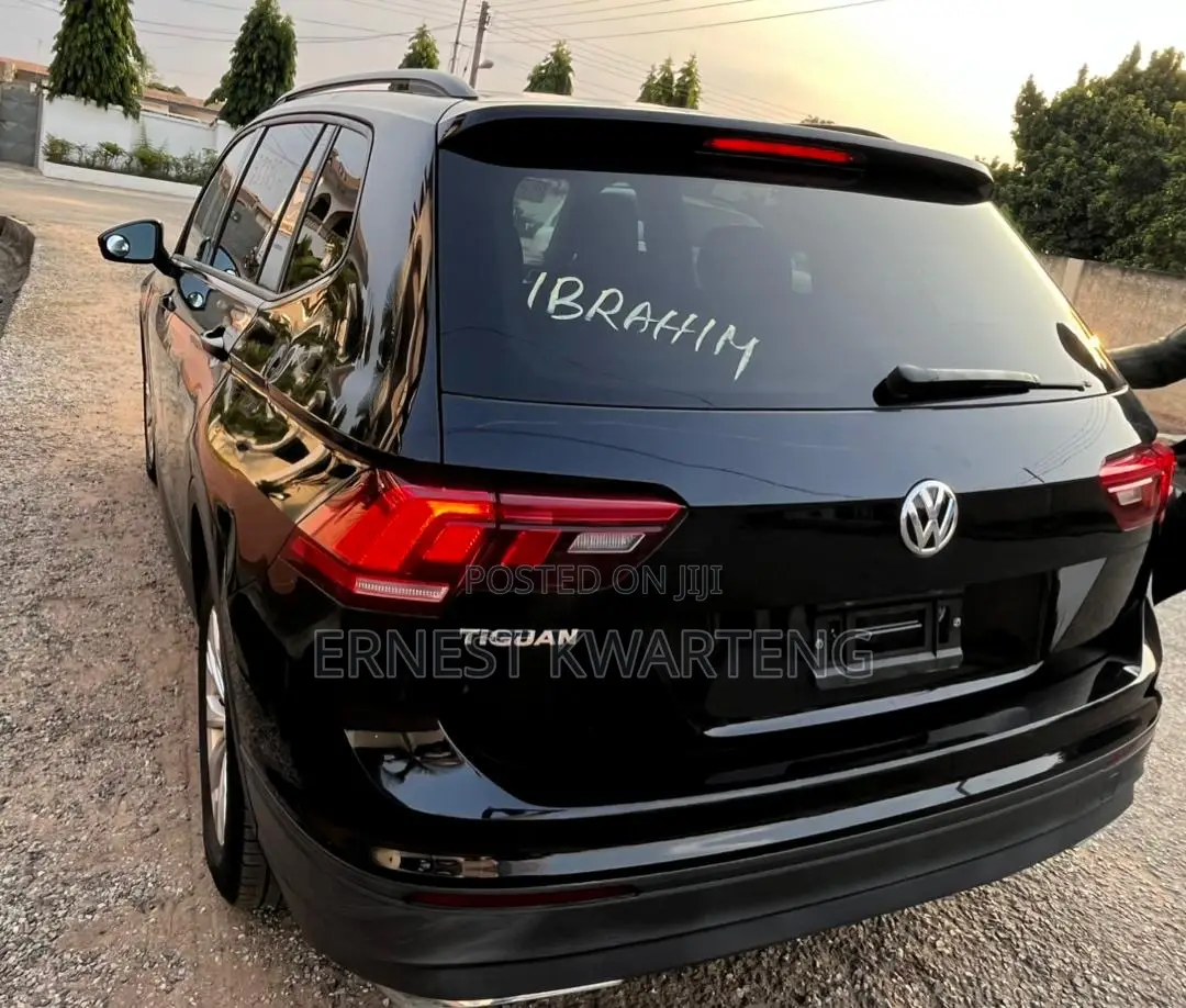 Volkswagen Tiguan 2.0T SEL R-Line Black FWD 2019 Black