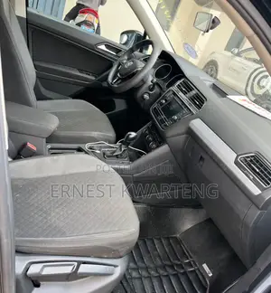 Volkswagen Tiguan 2.0T SEL R-Line Black FWD 2019 Black