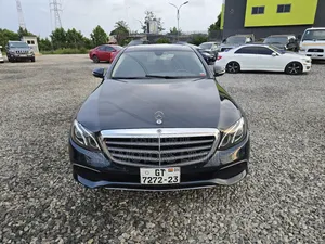 Mercedes-Benz E300 2018 Black