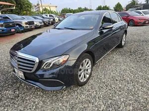 Mercedes-Benz E300 2018 Black