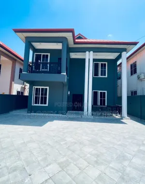4bdrm Duplex in Lakeside, Ashaley Botwe for rent