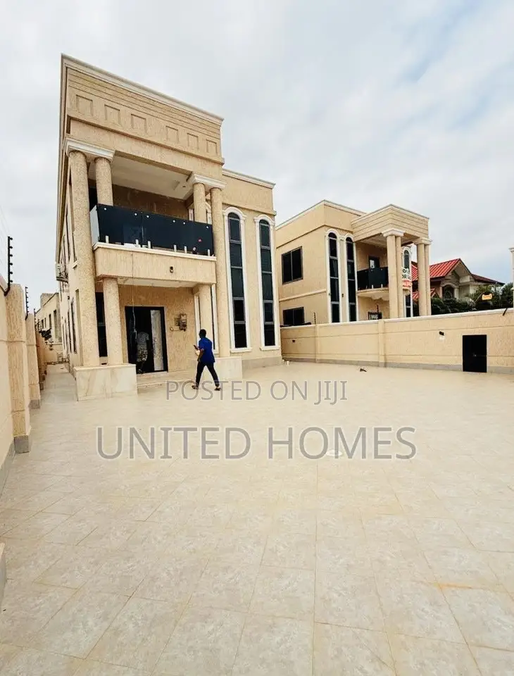 4bdrm House in East Legon for sale