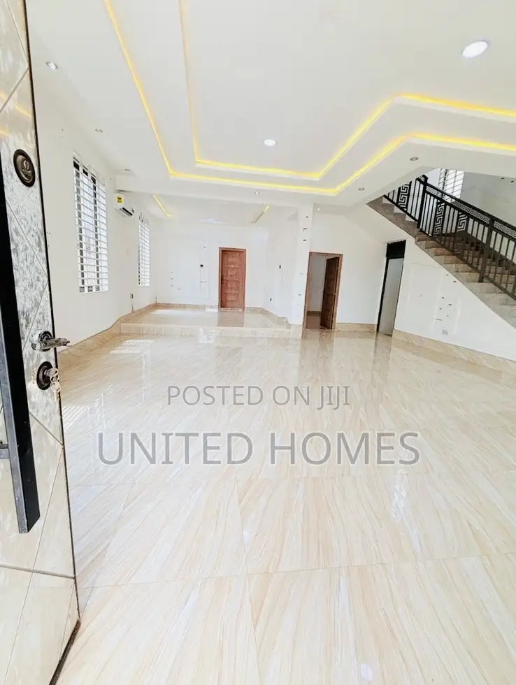 4bdrm House in East Legon for sale